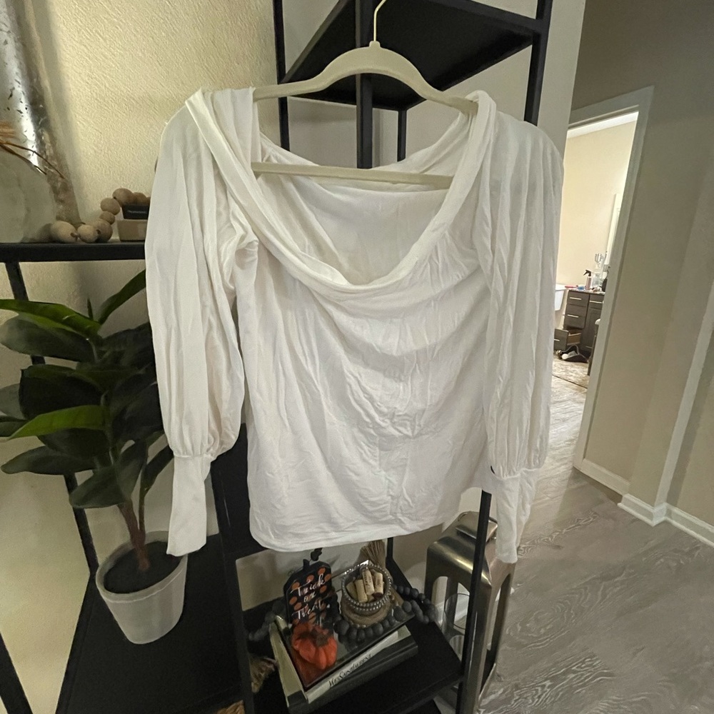 Abercrombie and Fitch off the shoulder top
